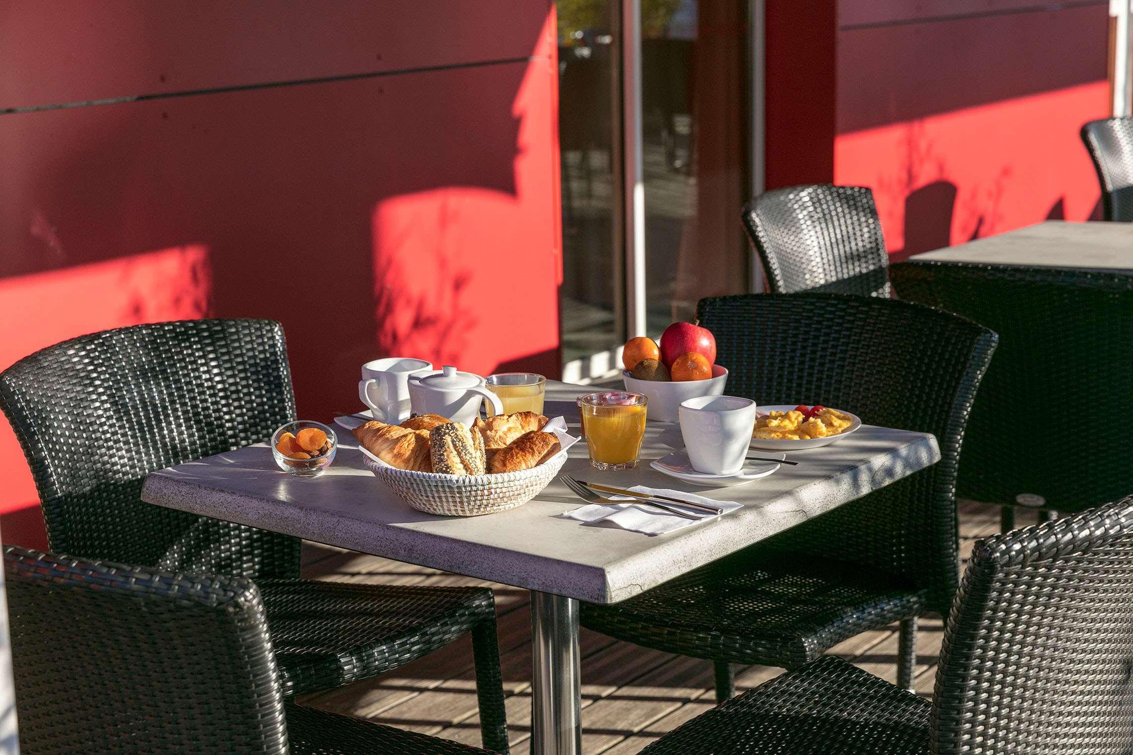 Hotel Clermont Estaing Экстерьер фото