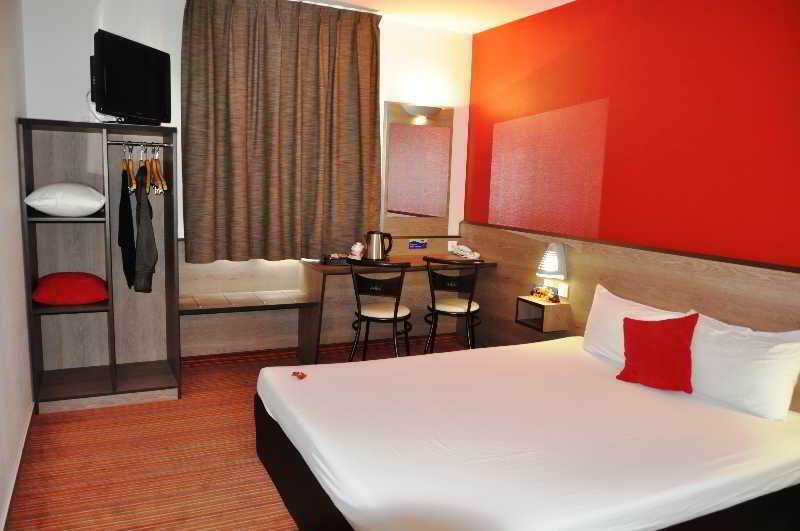 Hotel Clermont Estaing Экстерьер фото